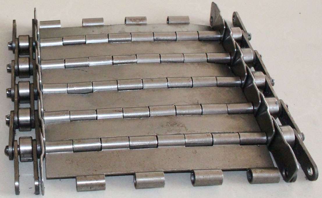 Chip conveyor chain plate
